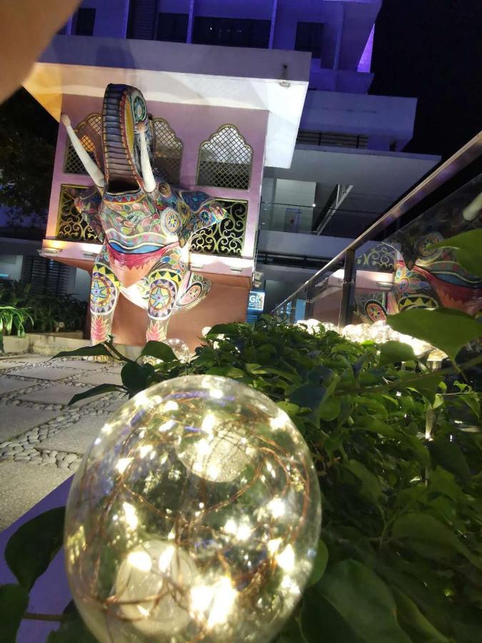 Lavender Suite # Shah Alam I-City Block B Homestay # 2R1B #Free Wifi & Parking Exterior photo